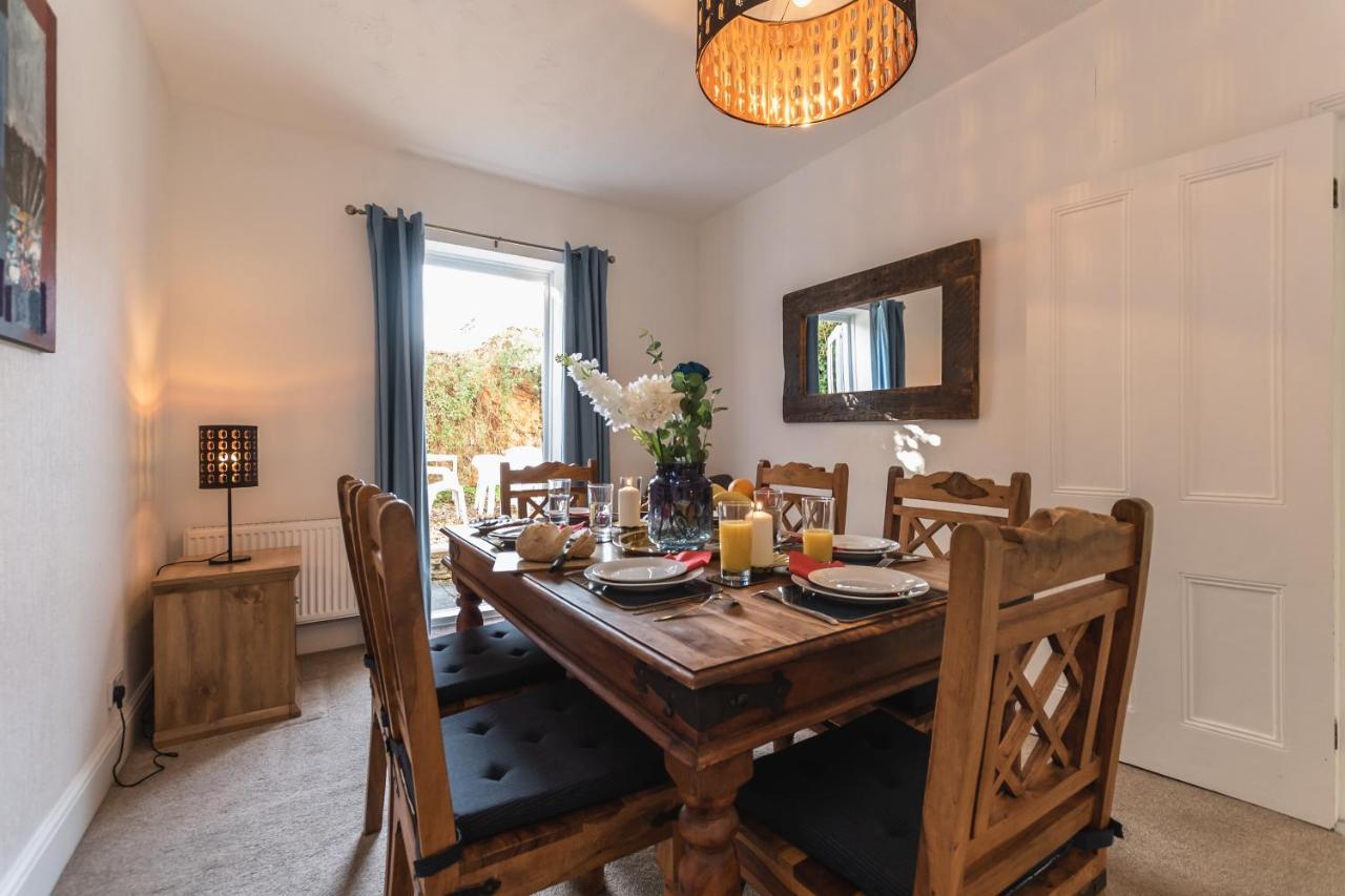 3-Bedroom House L Fast Wi-Fi L Garden L Newly Decorated L Close To Shops And Restaurants Bournemouth Exterior photo